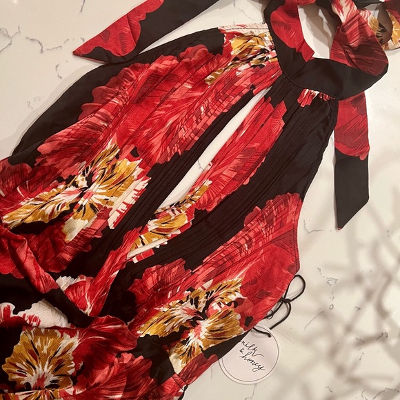 Silky coral and taupe floral maxi halter dress - Picture 4 of 4